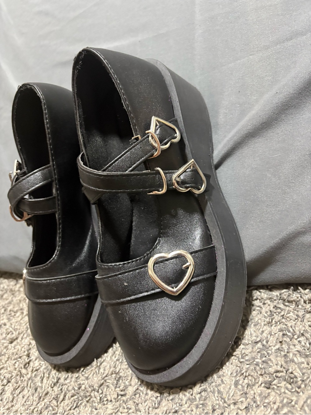 🖤Mary Jane Black Platform Shoes with Heart Buckles🖤 - Picture 4 of 5